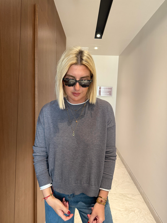 Orijinal Model, Kolu ve Yakası Biyeli Gri Premium Triko