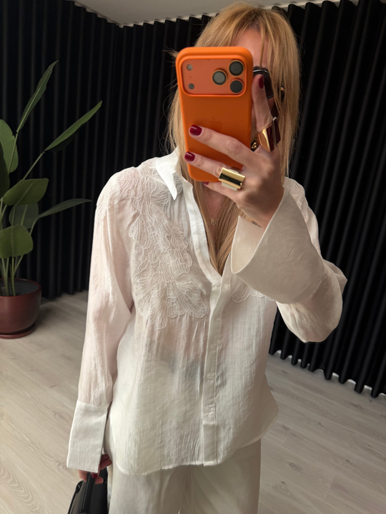 Beyaz Dantel Nakışlı Premium Tencel Gömlek