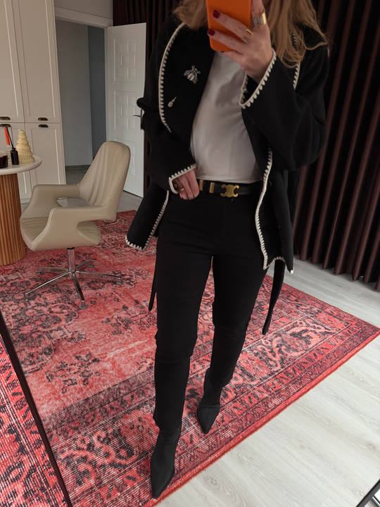 Full Likralı , Kesik Paça , Siyah Jean