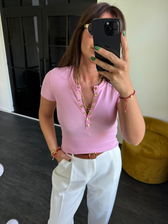 Önü Gold Patpat Detaylı , Pembe T-shirt