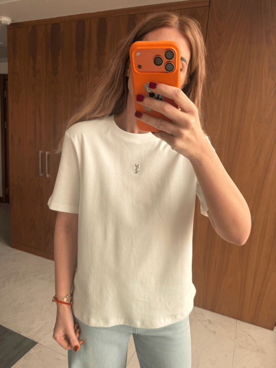 Orijinal Model , Metal Logolu , Beyaz T-shirt