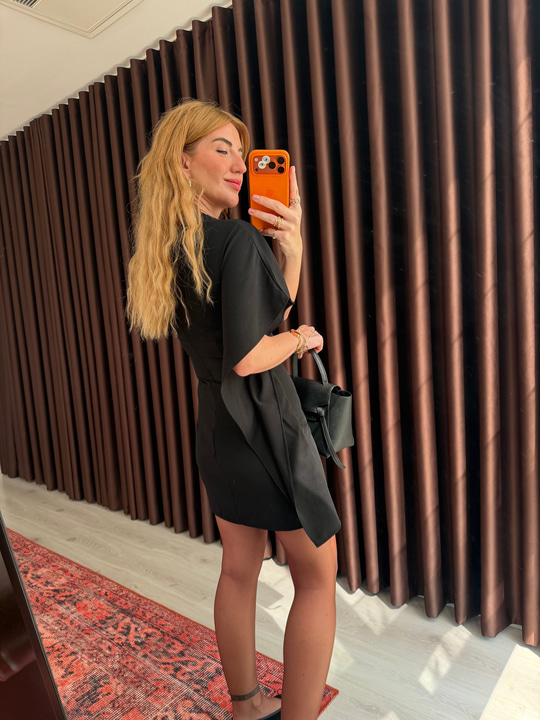 Orijinal Model , Asimetrik , Kısa Kollu , Siyah Pelerin Elbise