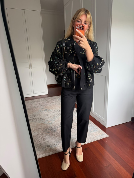 Pul Payet İşlemeli , Siyah , Premium Gabardin Ceket