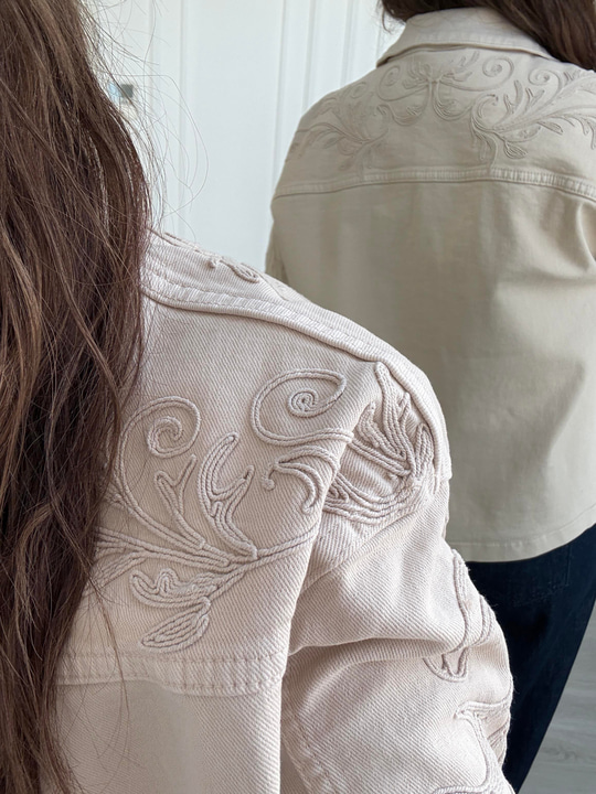 Nakışlı, Bej Likralı Jean Ceket