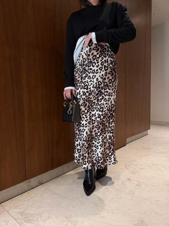 Beli Lastikli , Leopar Saten Etek 