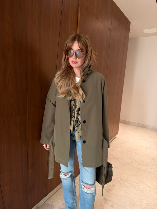 Orijinal Model , Belden Bağlamalı , Dik Yaka , Haki Trençkot