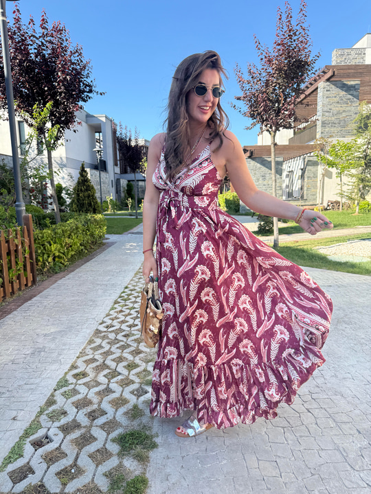 Belden Bağlamalı , Askılı , Bordo Desenli , İthal Elbise