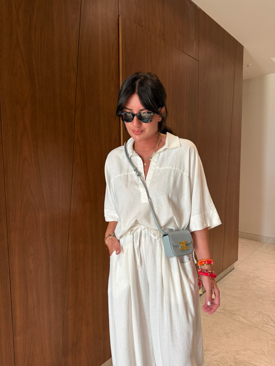 Beli Lastikli , V Yaka , Tencel Keten , Ekru Takım