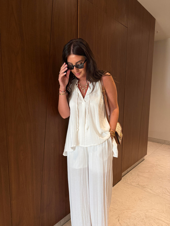 Beyaz , Premium Kalite , Bluz Pantolon Takım
