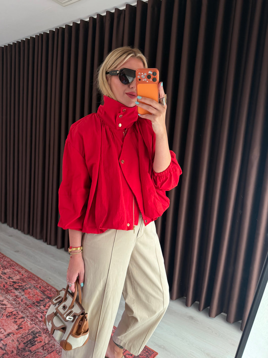 Orijinal Model , Dik Yaka , Kırmızı Yağmurluk