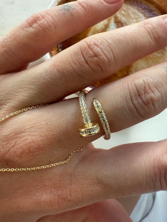 Zirkon Taşlı , Gold , Çivi Yüzük