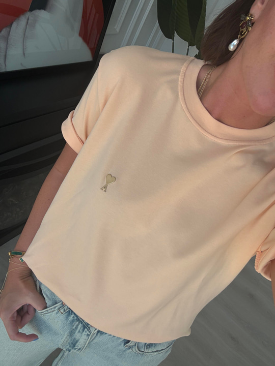 Orijinal Marka , Metal Logolu , %100 Cotton , Kayısı T-shirt