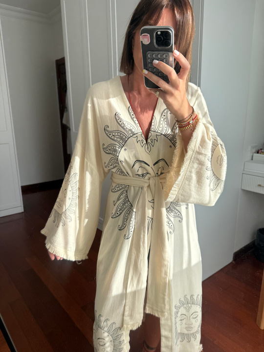 Güneş Desen İşlemeli , Taş Rengi Kimono