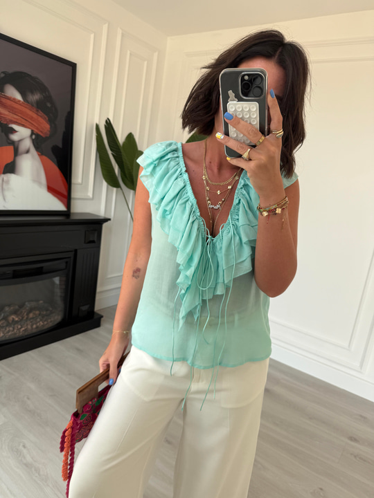 Fırfır Detaylı , Premium Seri , Su Yeşili , Kolsuz Bluz
