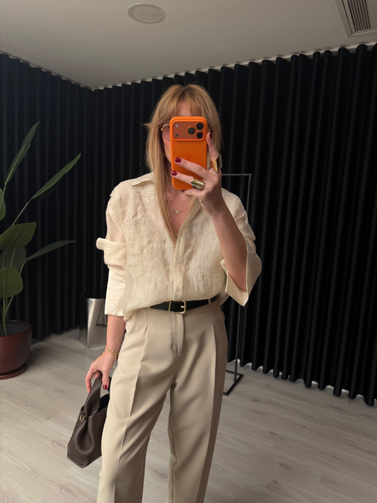 Bej Dantel Nakışlı Premium Tencel Gömlek