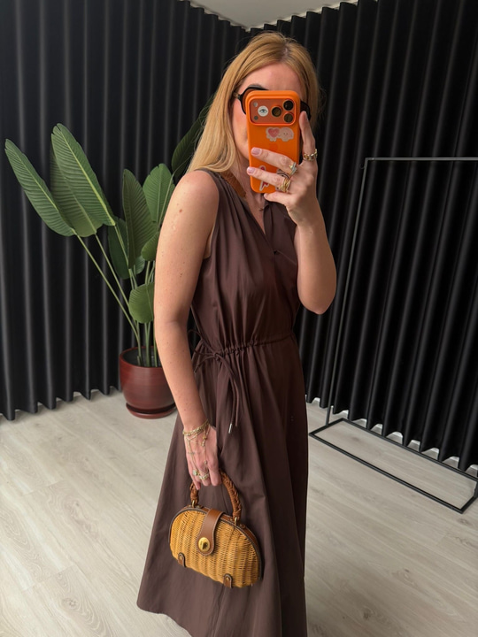 Orijinal Model , Deri Yaka Detaylı , Acıkahve Elbise