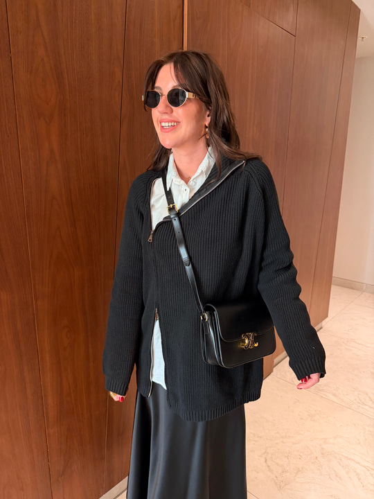Yandan Çift Fermuarlı , Dik Yaka , Siyah Triko