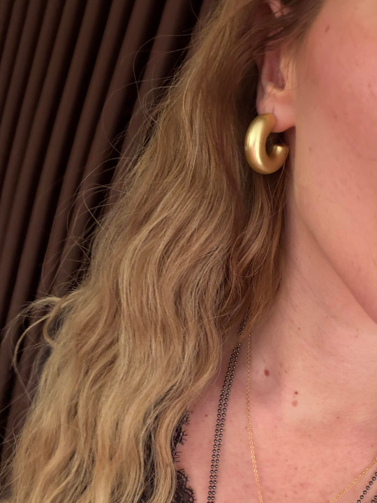 İtalyan Mat Gold Küpe
