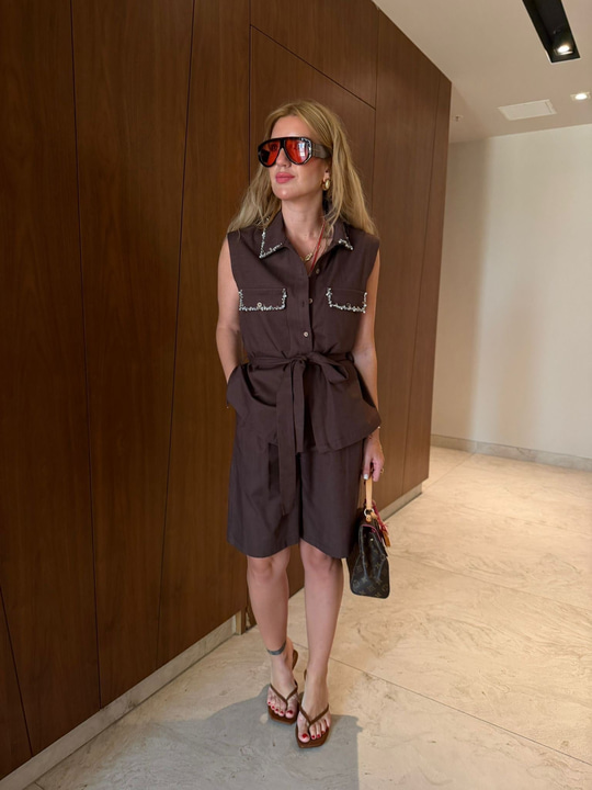 Orijinal Model , Taş İşlemeli , Yelek & Şehir Boy , Premium Acıkahve Şort Takım