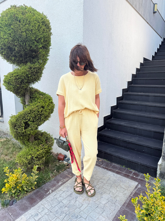 %100 Pamuk Özel Dokulu Sarı Takım