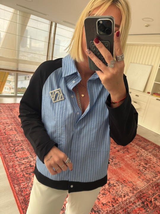Orijinal Model Broşlu Poplin Mix Tasarım Gömlek