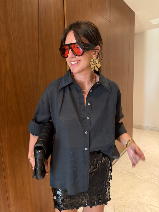 Siyah , İpeksi Oversize Gömlek