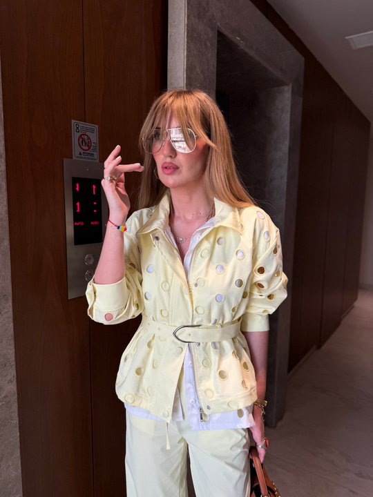 Orijinal Model , Kuş Gözü Detaylı , Kemerli , Sarı Poplin Takım