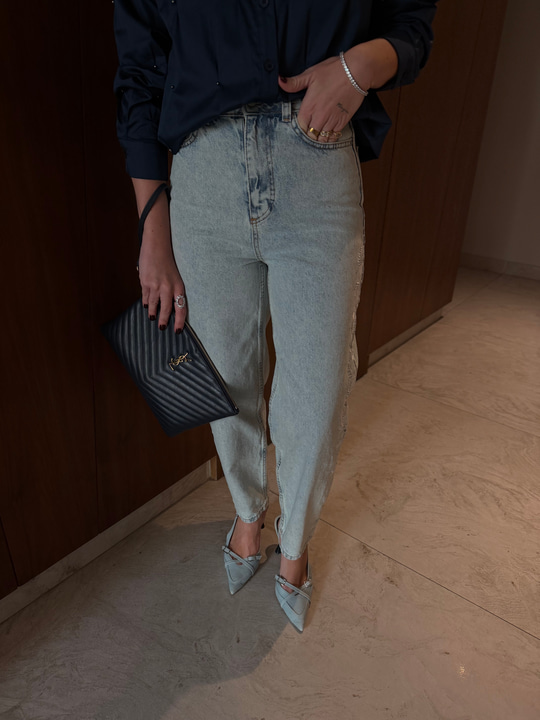 Yanları Nakışlı, Buz Mavisi Mom Jean