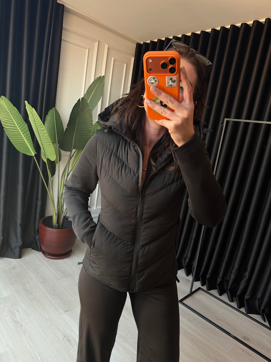 Orijinal Model , Siyah , Kapüşonlu Teknik Spor Mont