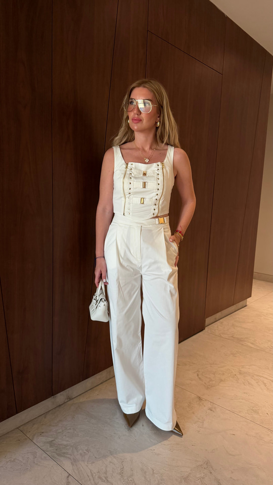 Orijinal Model , Gold Kilit Aksesuarlı , Ekru Yelek & Pantolon Takım