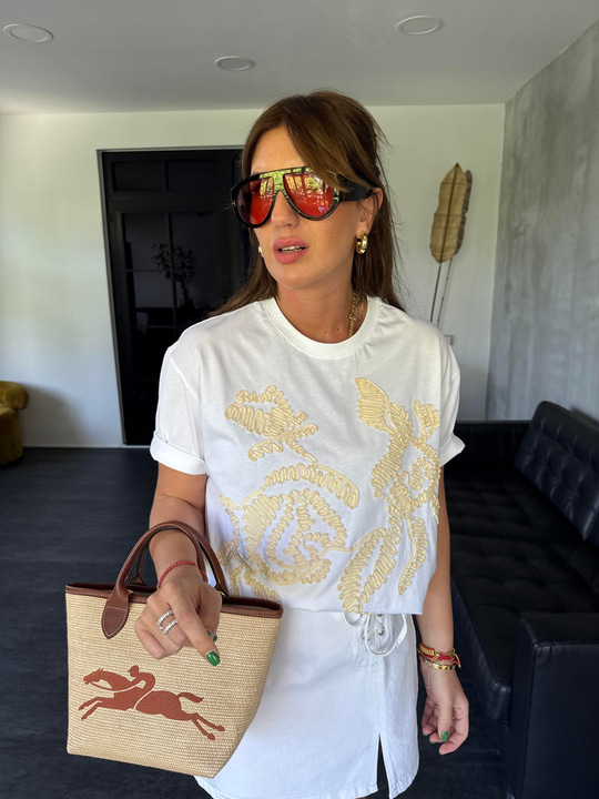 Bej Kabartmalı , %100 Coton , Beyaz T-shirt