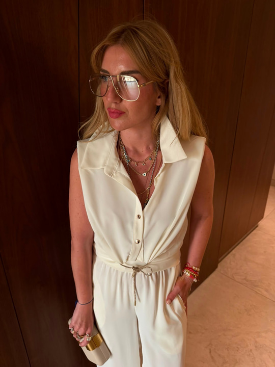 Vatkalı , Gold Aksesuarlı , Tencel Ekru Gömlek