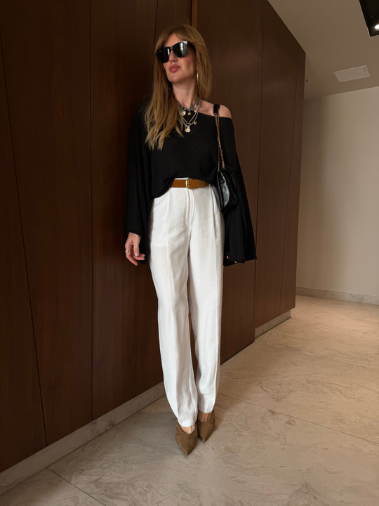 Orijinal Model , Süet Kemerli ,Tok Tencel Beyaz Pantolon
