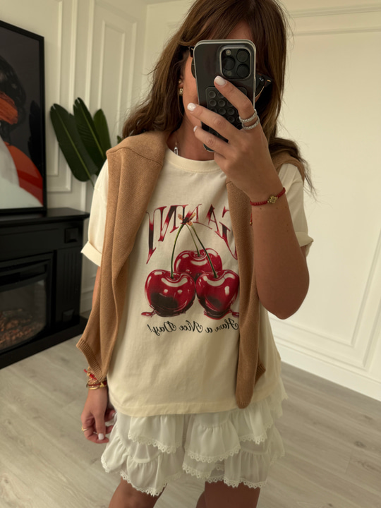 Logolu, Kırmızı Desenli T-Shirt