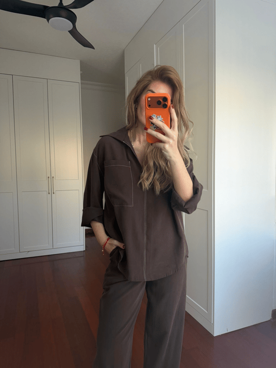 Orijinal Model , Beyaz Dikiş Detaylı , Tok Tencel , Acıkahve Takım