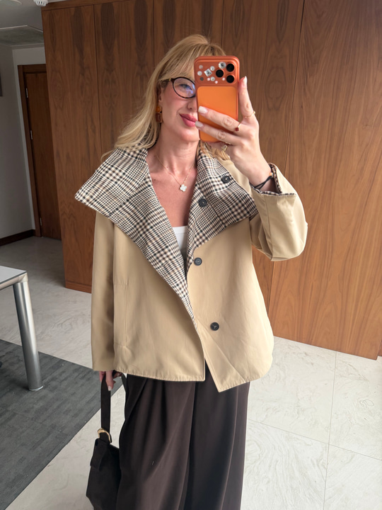 Çift Taraflı Kullanımlı Bej & Ekoseli Trençkot