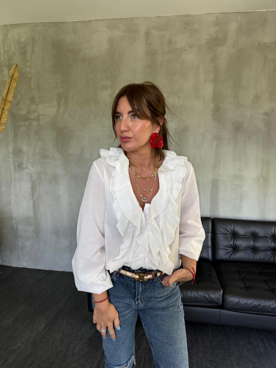 Orijinal Model , Önü Fırfırlı , Ekru Bluz