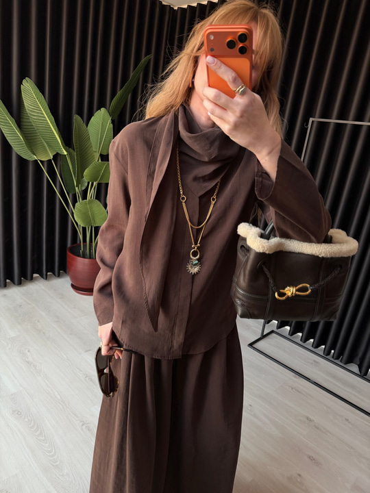 Acıkahve Orijinal Model Fular Yakalı Gömlek & Pantalon Premium Tencel Takım