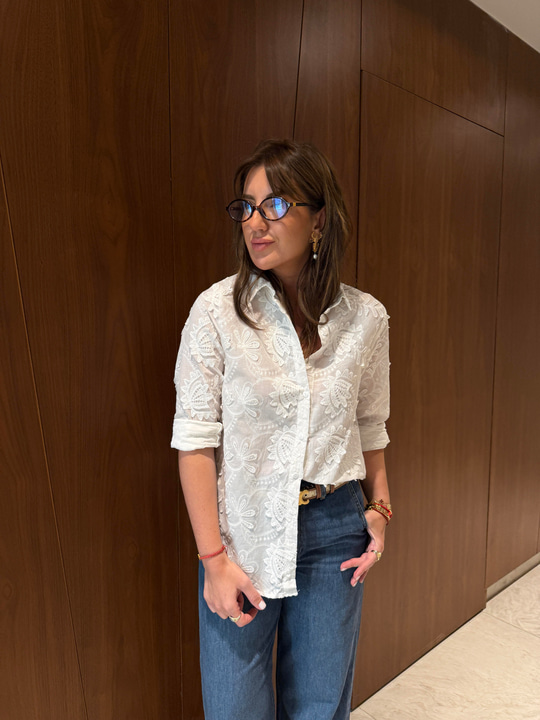 Komple Çiçek Nakış İşlemeli , Beyaz Gömlek