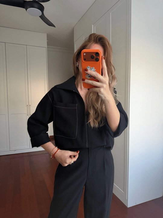 Orijinal Model , Beyaz Dikiş Detaylı , Tok Tencel , Siyah Takım