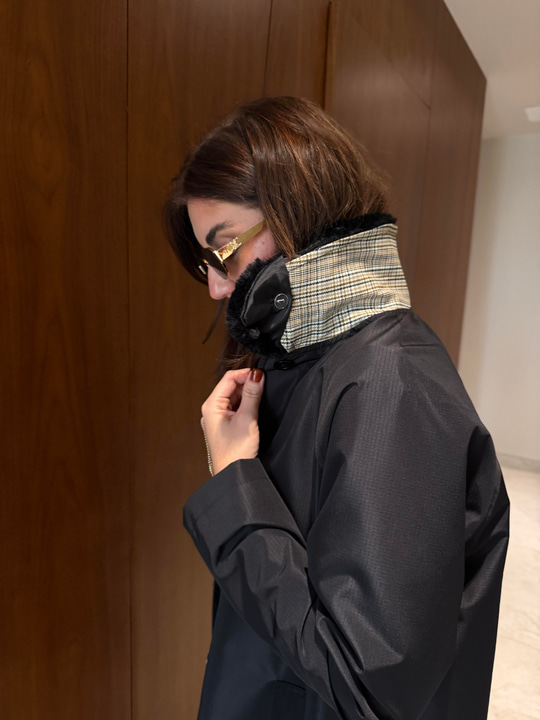 Çıkarılabilir Kürk Yakalı , İçi Ekose Astarlı , Premium Siyah Trençkot