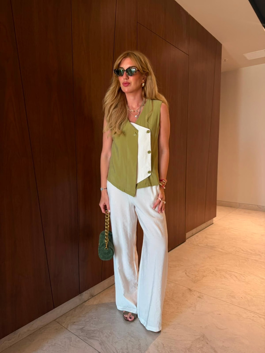 Orijinal Model , Tasarım Düğme Detaylı , Yağ Yeşili & Ekru , Tencel Takım