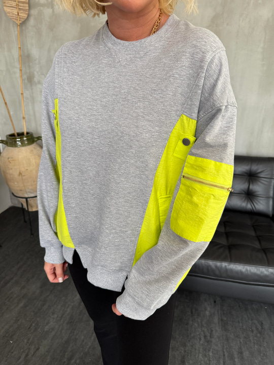 Orijinal Model , Sarı Neon Detaylı , Gri Sweatshirt