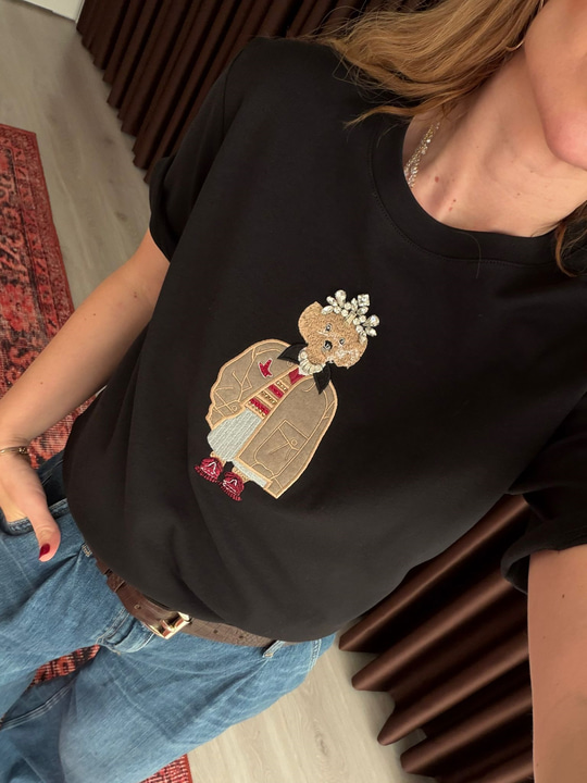Orijinal Marka , Ayıcık Ve Taş İşlemeli , Siyah T-shirt