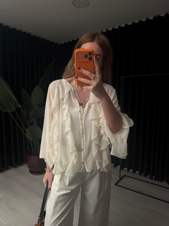 Orijinal Model , Ekru , Fırfırlı , Gömlek Bluz