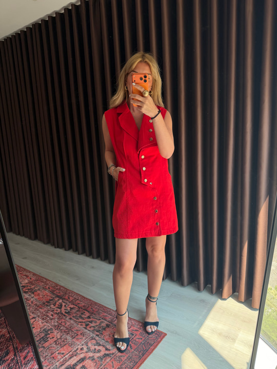 Orijinal Model , Asimetrik Kesim , Gold Düğmeli Kırmızı Gabardin Elbise