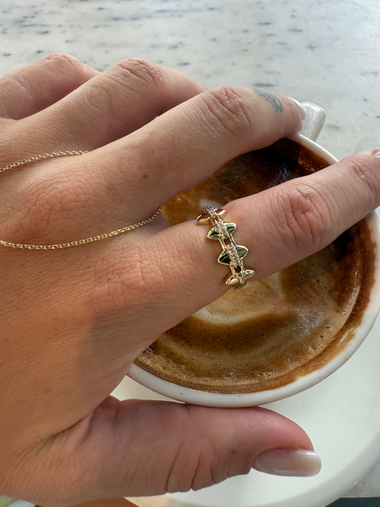 Zirkon Taşlı , Gold , Sıralı Elips Yüzük