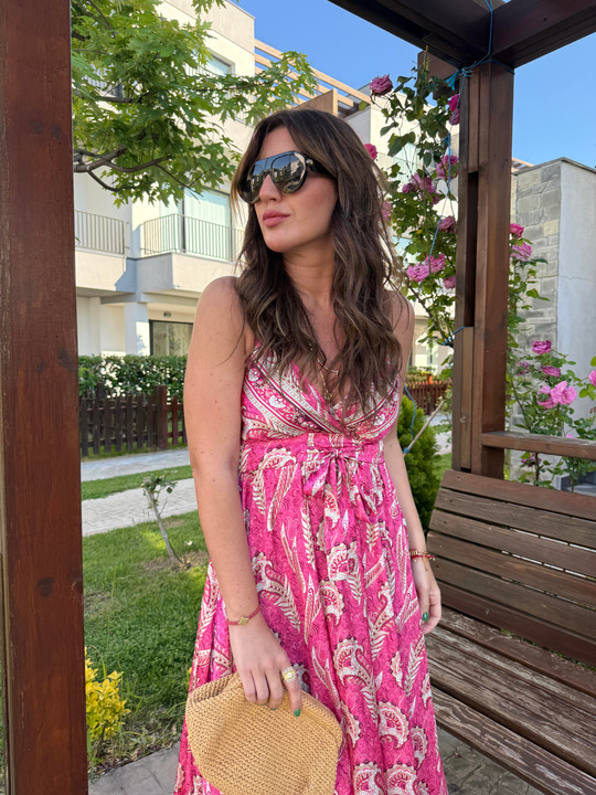 Belden Bağlamalı , Askılı , Pembe Şal Desenli , İthal Elbise