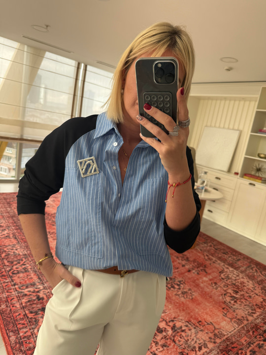 Orijinal Model Broşlu Poplin Mix Tasarım Gömlek