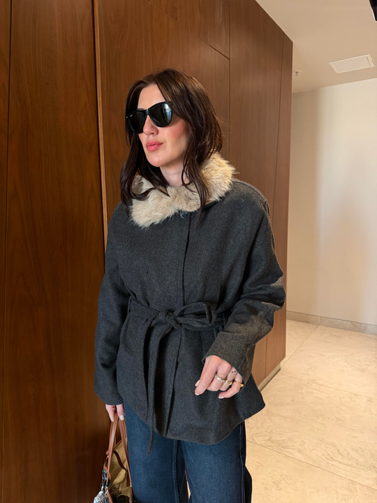 Peluş Yaka , Antrasit , Kuşaklı Kaşe Kaban